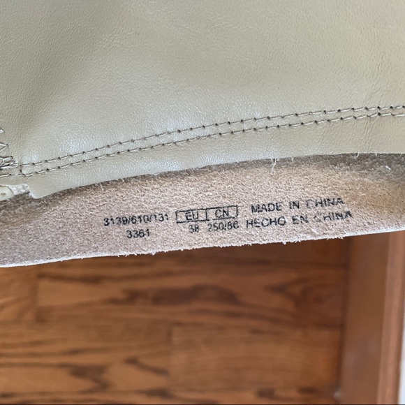 💗 3 for $20💗 Zara round toe low heel leather taupe gray boot - Picture 14 of 14